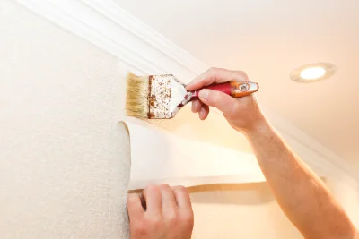 Pose de papier peint à Bertholène — revêtements muraux et toiles de verre